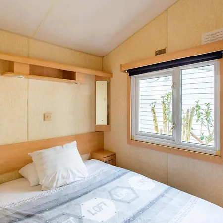 Mobile In Near Miramar Beach, Cleaning Included * La Londe-les-Maures