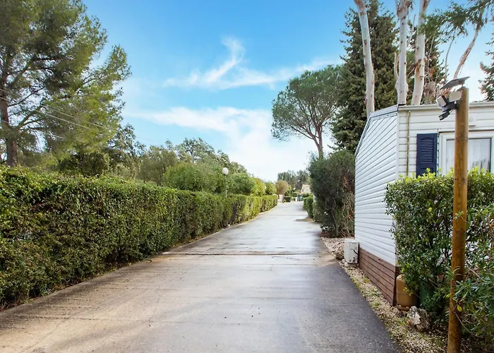 Mobile In Near Miramar Beach, Cleaning Included * La Londe-les-Maures